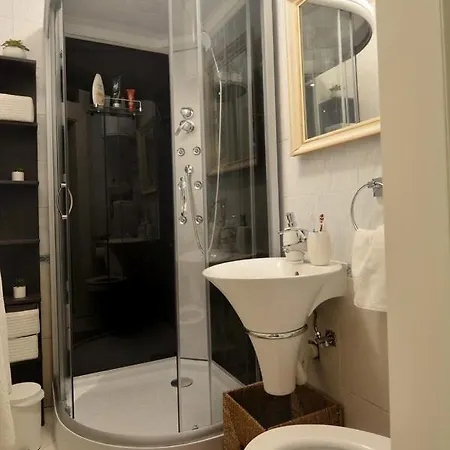 My Loving アパート ロヴィニ